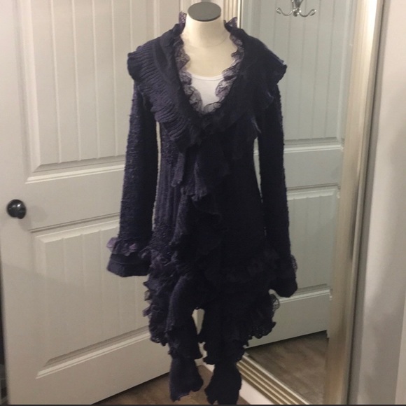 Sweaters - GORGEOUS RUFFLED SWEATER 💜💜